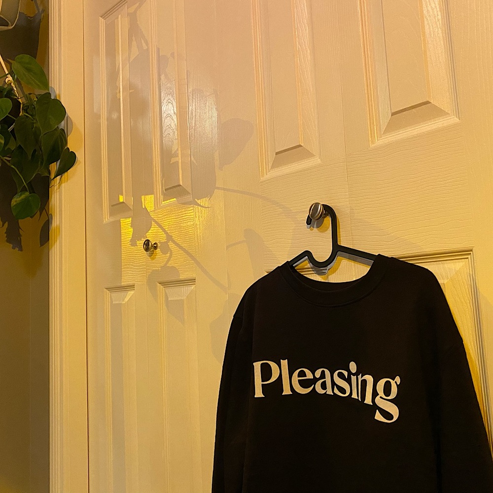Pleasing Crewneck
